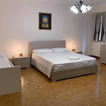 Fiordiluna, Nel Cuore Di Brescia Hotel ภายนอก รูปภาพ