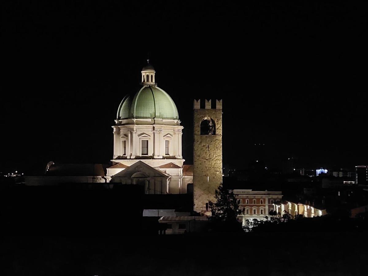 Fiordiluna, Nel Cuore Di Brescia Hotel ภายนอก รูปภาพ