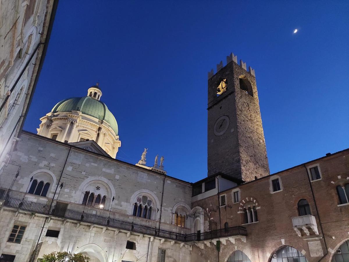 Fiordiluna, Nel Cuore Di Brescia Hotel ภายนอก รูปภาพ